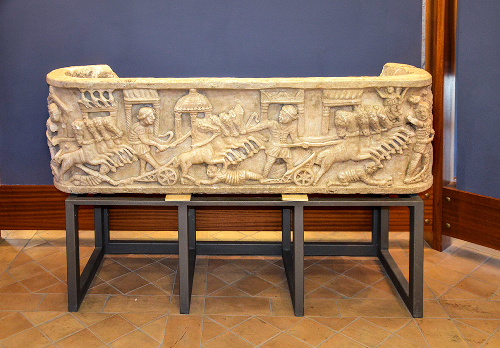 Sarcofago delle Quadrighe - Museo della Città - Aquino